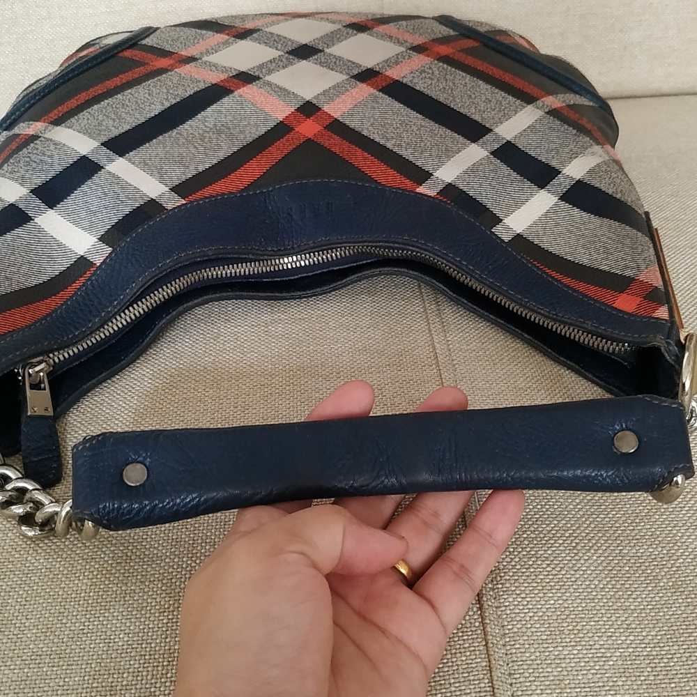 Daks Hobo Bag - Picture 9 of 16